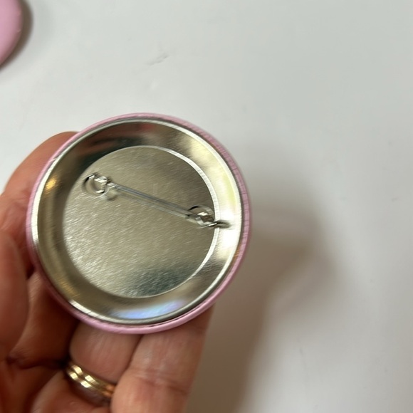 Dolly Parton Pink Can Koozies and Buttons(set of 4) - Picture 3 of 4